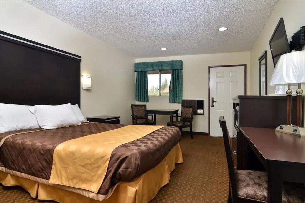 Americas Best Value Inn Calimesa Dış mekan fotoğraf